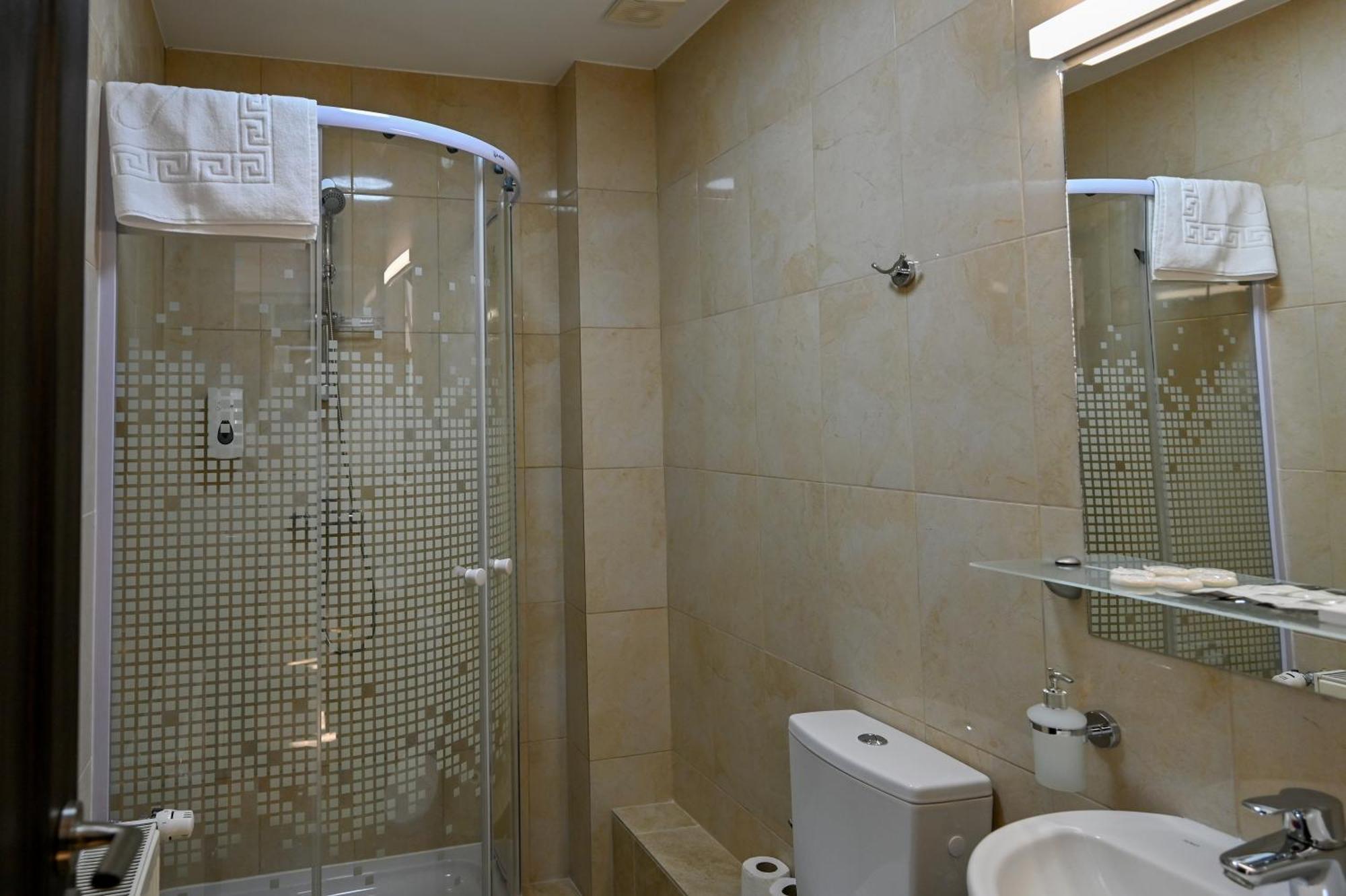 Casa Ema Pensiune & Spa Бистрица Экстерьер фото